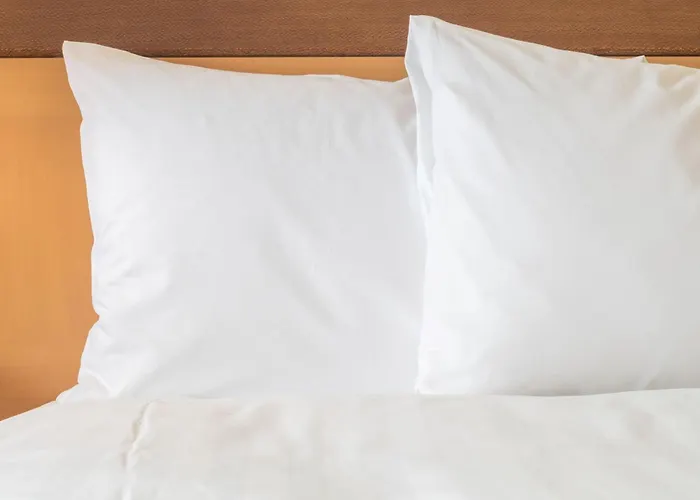 City-west By Ihg Otel