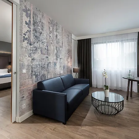 Hotel City-west By Ihg Berlin
