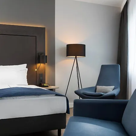 Hotel City-west By Ihg 4*