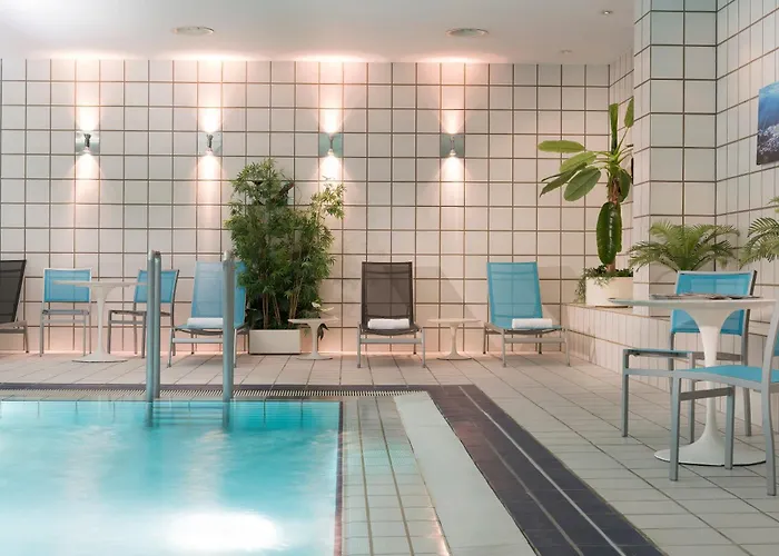 Hotel City-west By Ihg