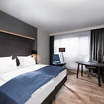 City-west By Ihg 4*