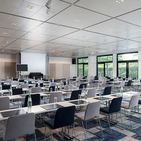 Hotel City-west By Ihg