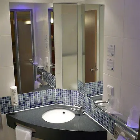 City-west By Ihg Hotel