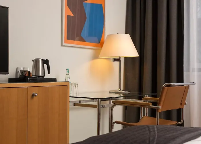 هوليداي إن سيتي - ويست