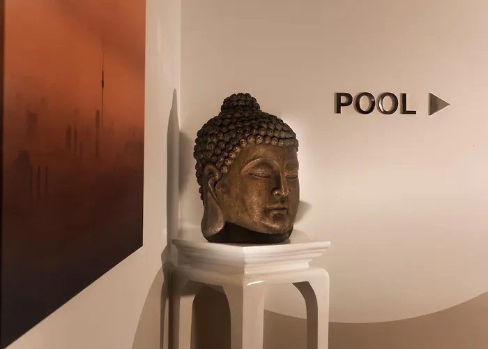 فندق هوليداي إن سيتي - ويست