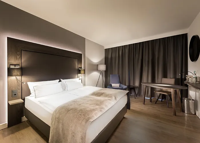 City-west By Ihg Hotel 4*