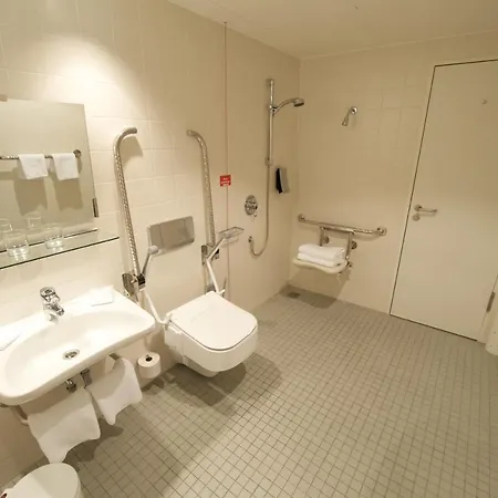 홀리데이 인 시티-웨스트