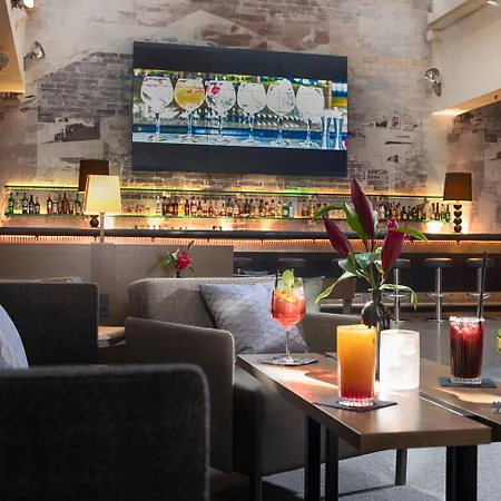 호텔 홀리데이 인 시티-웨스트