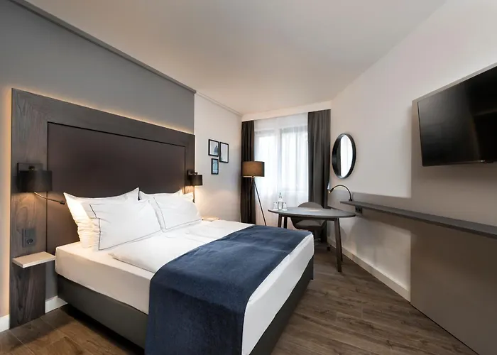 City-west By Ihg Hotel